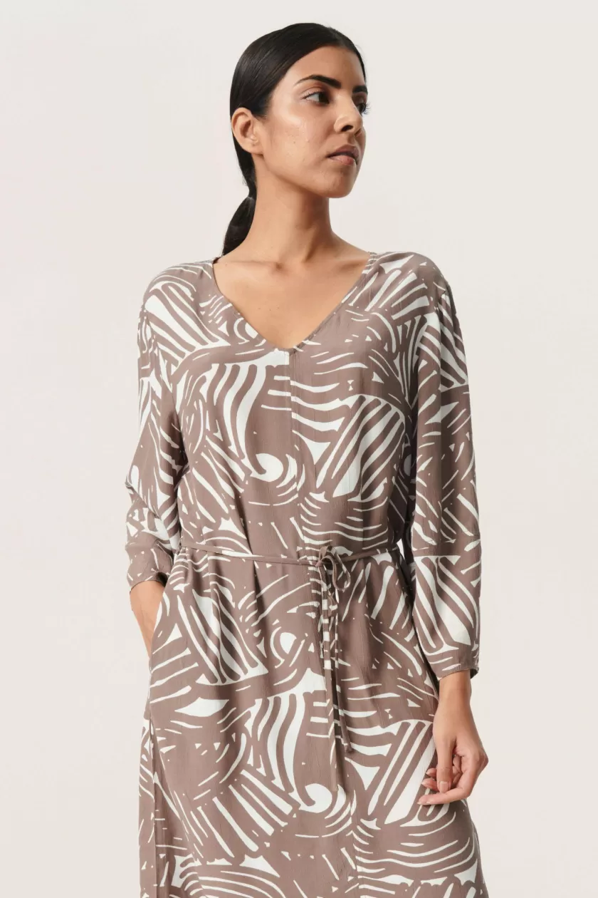Soaked In Luxury SLMarian Kjole Flash Sale