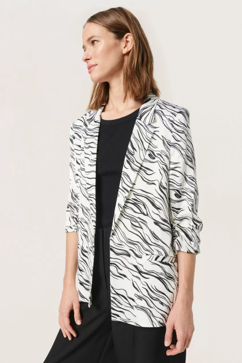 Soaked In Luxury SLVinka Blazer Hot