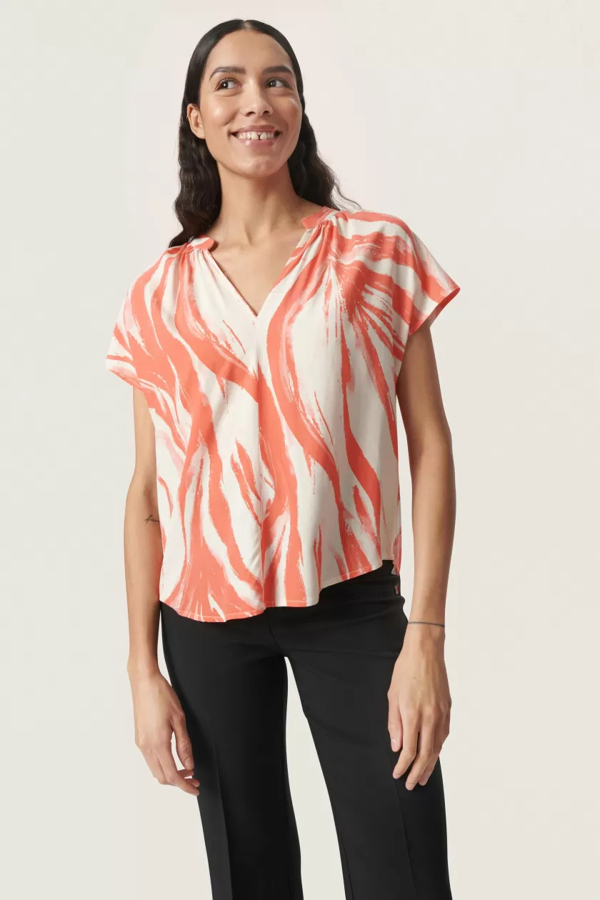 Soaked In Luxury SLWynter Bluse Clearance