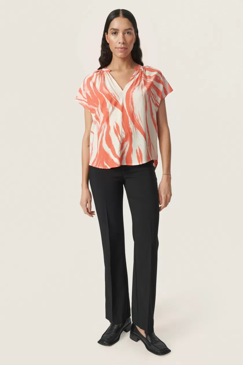 Soaked In Luxury SLWynter Bluse Clearance